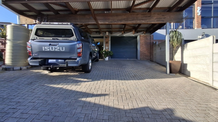 4 Bedroom Property for Sale in Dana Bay Western Cape